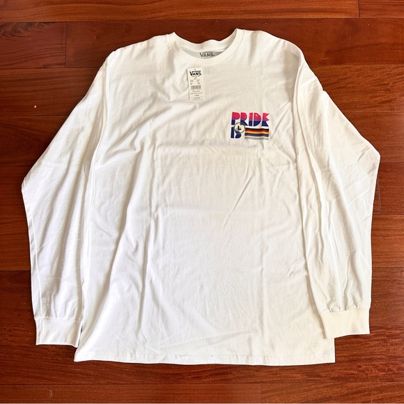 π³οΈβπVans Unisex Pride LGBTQ long sleeve shirt multiple sizesπ³οΈβπ - Picture 5 of 8